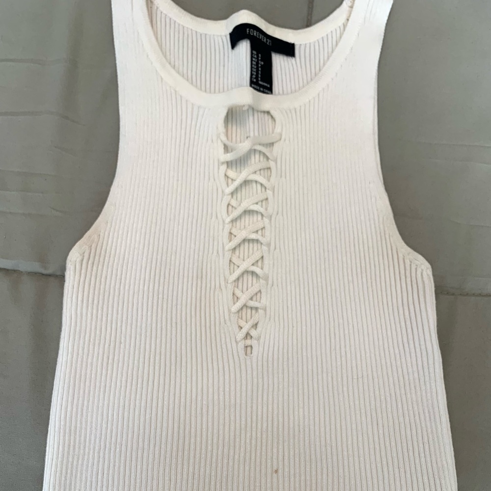 Forever 21 white crop top, size S